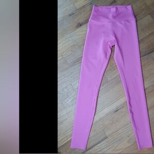 alo yoga wear  size S pink High waist yoga pants